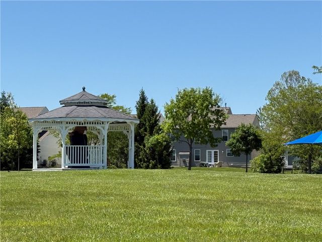 2570 King Arthur Way, Beavercreek, OH 45431