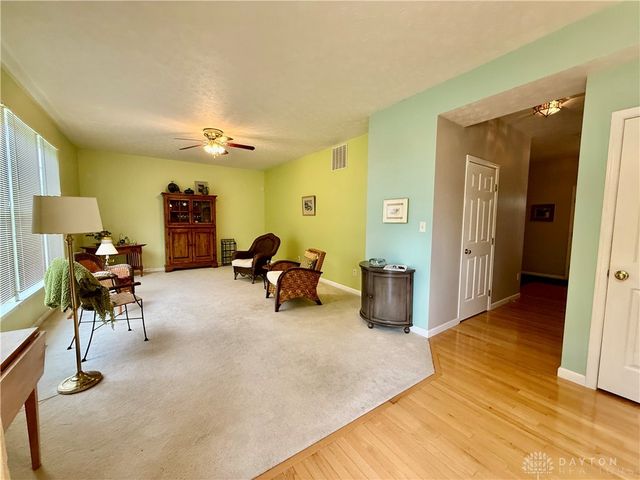 2570 King Arthur Way, Beavercreek, OH 45431