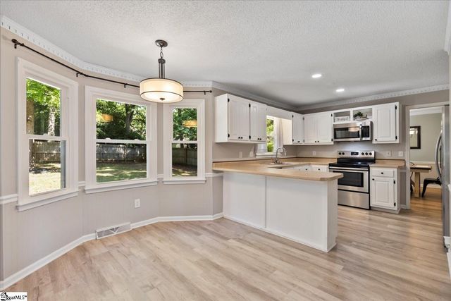 4 Foxworth Court, Simpsonville, SC 29680