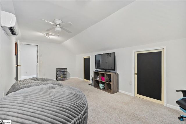 4 Foxworth Court, Simpsonville, SC 29680
