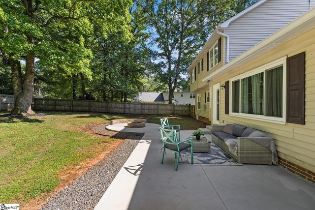 4 Foxworth Court, Simpsonville, SC 29680
