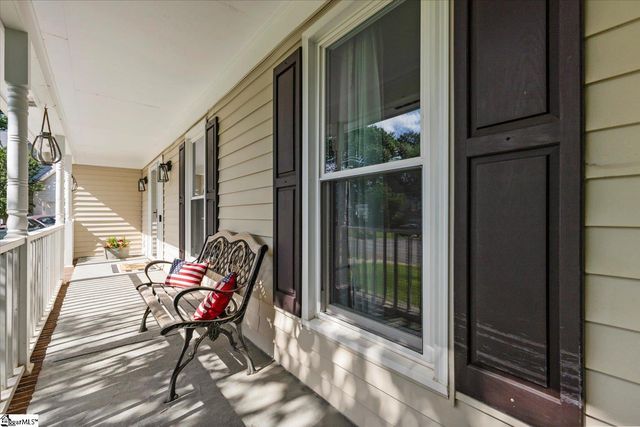 4 Foxworth Court, Simpsonville, SC 29680