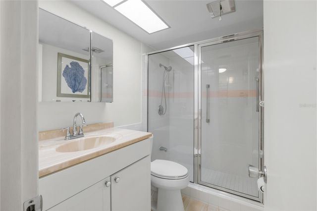7801 11TH STREET N 302, St Petersburg, FL 33702