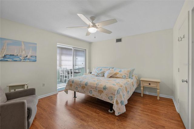 7801 11TH STREET N 302, St Petersburg, FL 33702