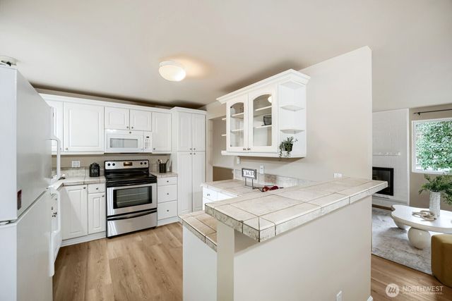 58 157th Avenue SE, Bellevue, WA 98008