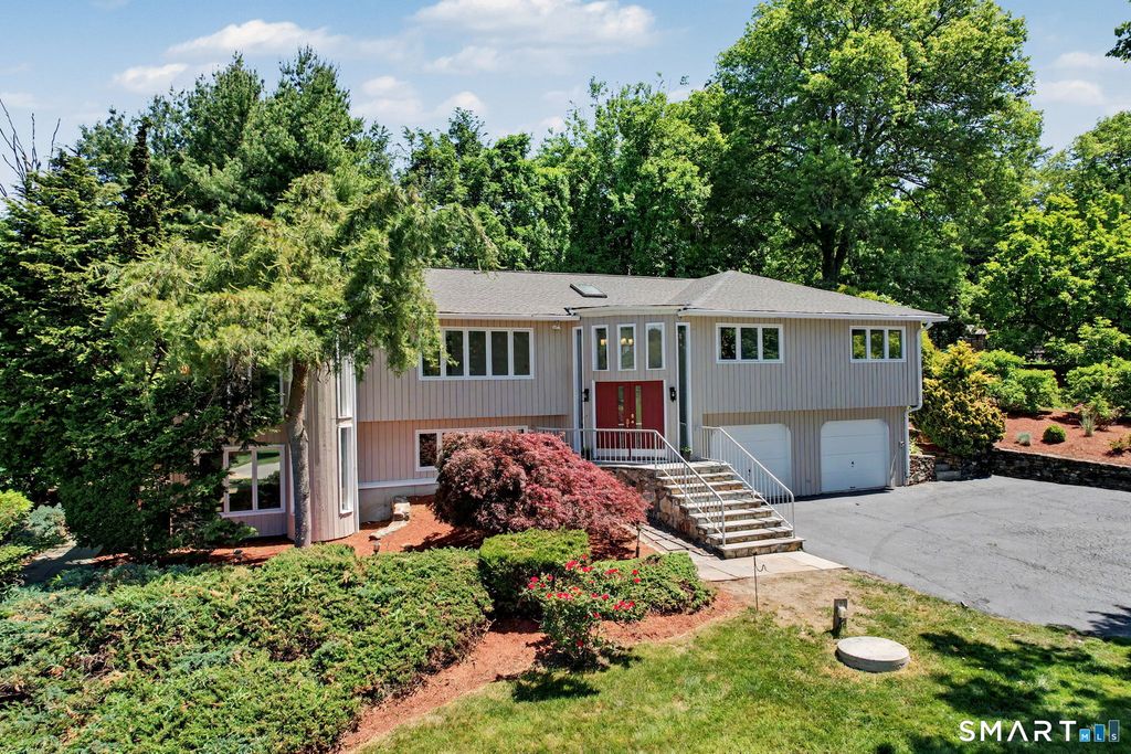 469 Shelton Avenue, Shelton, CT 06484
