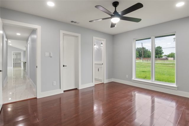 600 Pierce Road, Red Oak, TX 75154