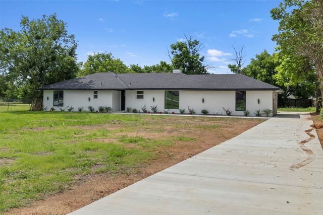 600 Pierce Road, Red Oak, TX 75154