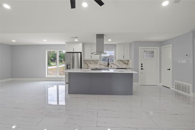 600 Pierce Road, Red Oak, TX 75154