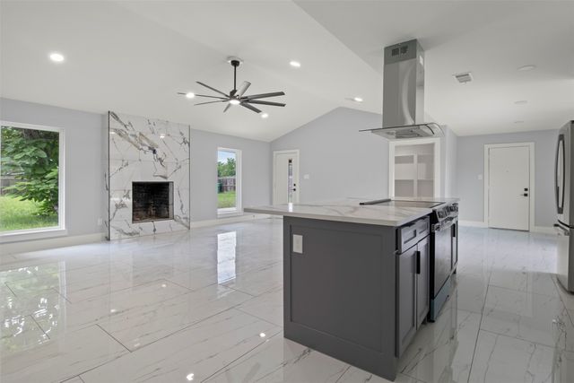 600 Pierce Road, Red Oak, TX 75154