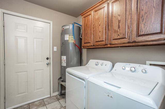 406 W Elm Street, Collinsville, TX 76233