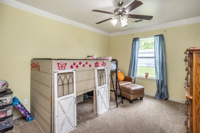 406 W Elm Street, Collinsville, TX 76233
