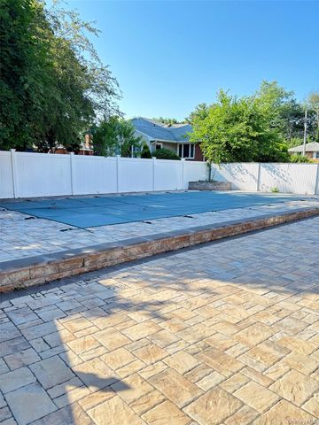 238 Jerome Street, Syosset, NY 11791