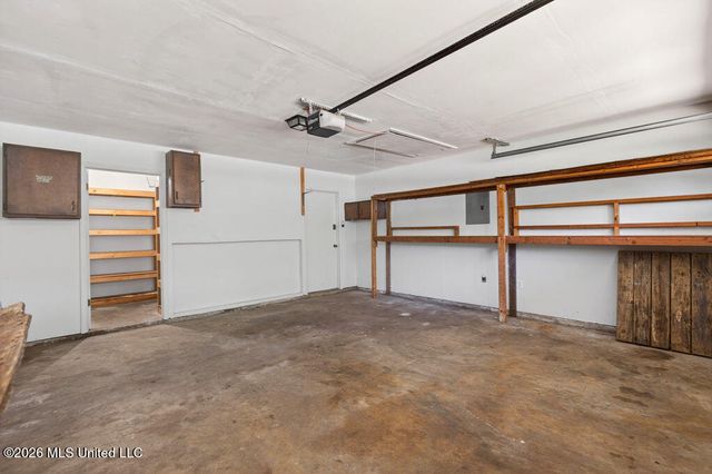 1301 Churchill Drive, Ocean Springs, MS 39564