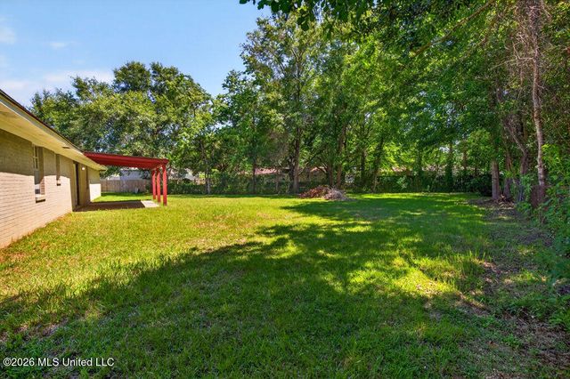1301 Churchill Drive, Ocean Springs, MS 39564