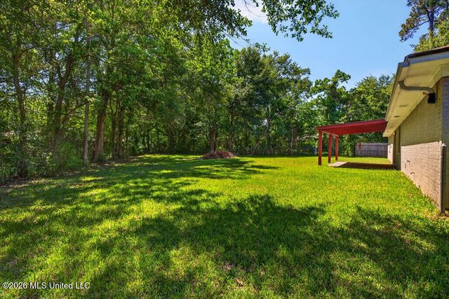 1301 Churchill Drive, Ocean Springs, MS 39564