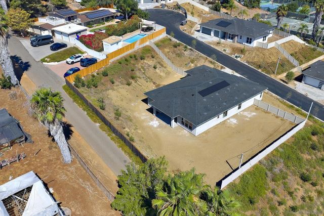 1741 Ishihara Rd, Vista, CA 92084
