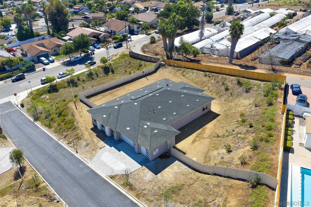 1741 Ishihara Rd, Vista, CA 92084