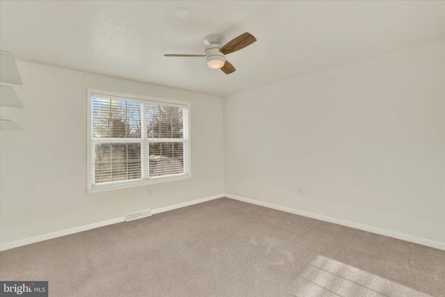 1416 WHEATFIELD DR, York, PA 17408