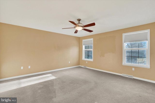 1416 WHEATFIELD DR, York, PA 17408