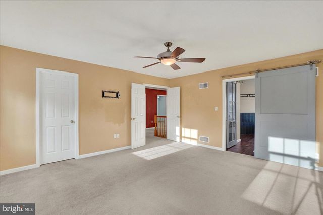 1416 WHEATFIELD DR, York, PA 17408