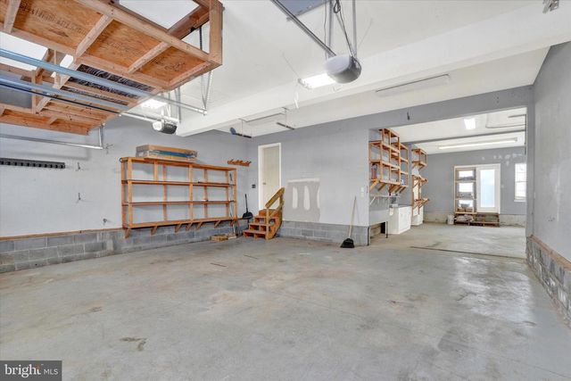 1416 WHEATFIELD DR, York, PA 17408