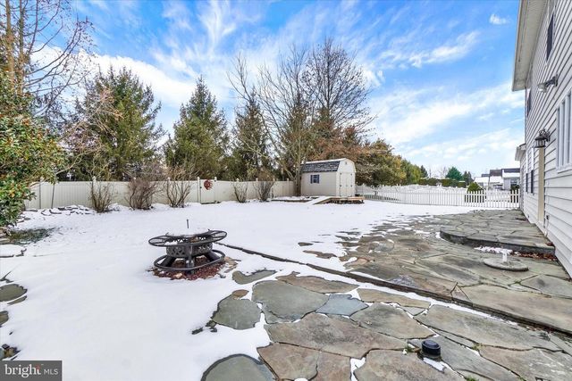 1416 WHEATFIELD DR, York, PA 17408