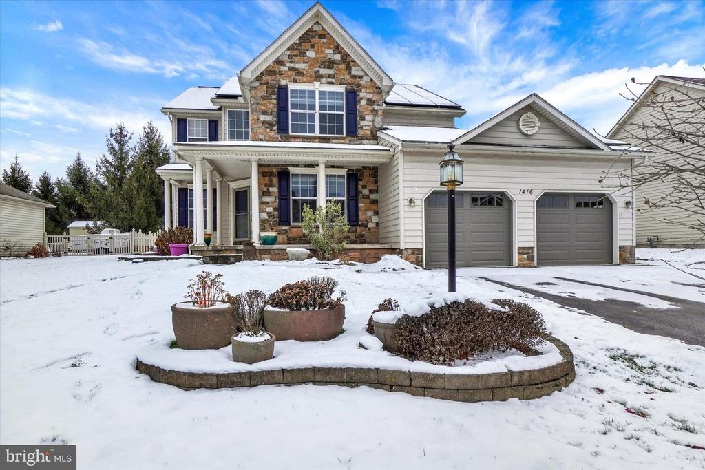 1416 WHEATFIELD DR, York, PA 17408