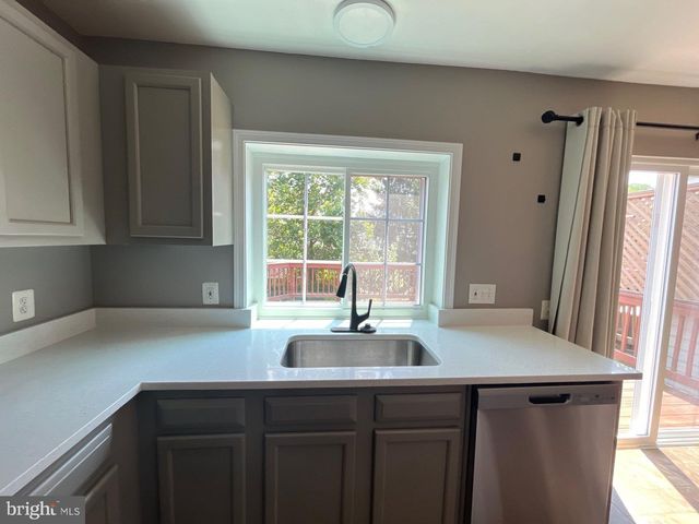 307 COLTSRIDGE TER NE, Leesburg, VA 20176