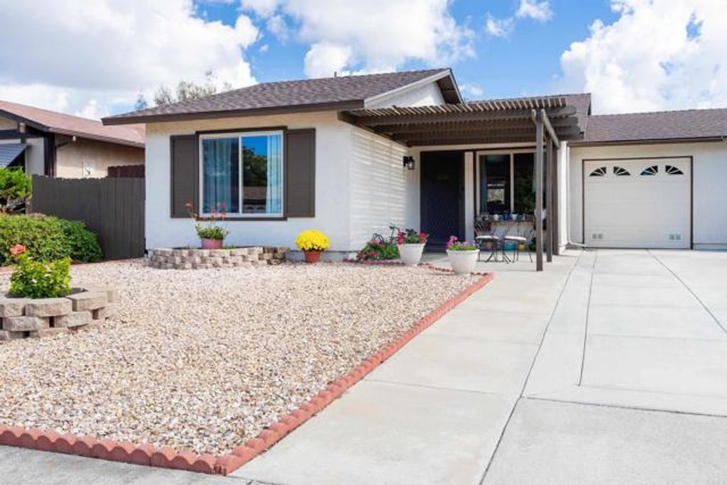 1540 Highridge Drive, Oceanside, CA 92056