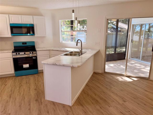 201 FERNWOOD STREET, Leesburg, FL 34748