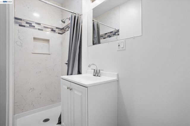 3270 Keith Ave, Castro Valley, CA 94546