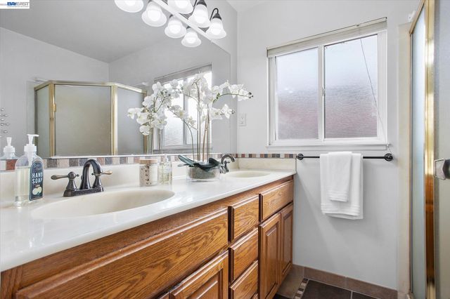 3270 Keith Ave, Castro Valley, CA 94546