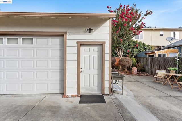 3270 Keith Ave, Castro Valley, CA 94546