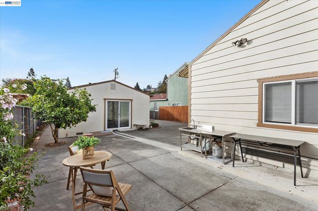 3270 Keith Ave, Castro Valley, CA 94546