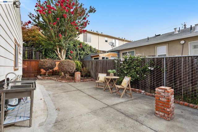 3270 Keith Ave, Castro Valley, CA 94546