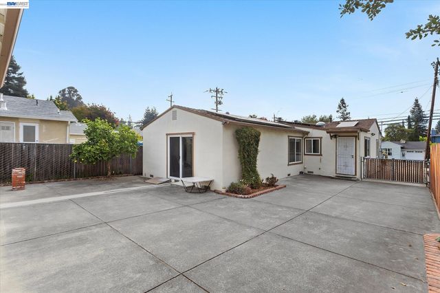 3270 Keith Ave, Castro Valley, CA 94546