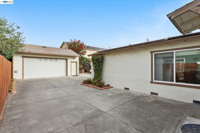 3270 Keith Ave, Castro Valley, CA 94546