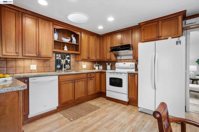 3270 Keith Ave, Castro Valley, CA 94546