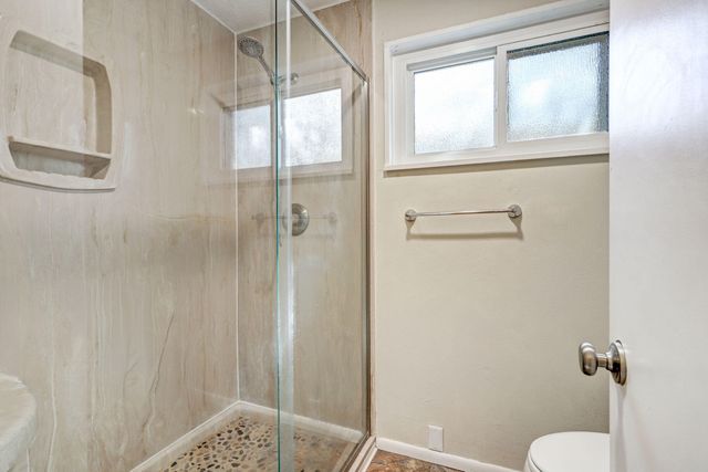 2500 La Charles Drive NE, Albuquerque, NM 87112