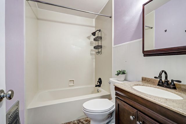 2500 La Charles Drive NE, Albuquerque, NM 87112