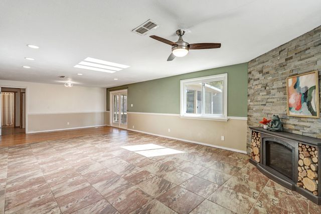 2500 La Charles Drive NE, Albuquerque, NM 87112