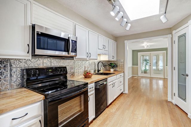 2500 La Charles Drive NE, Albuquerque, NM 87112