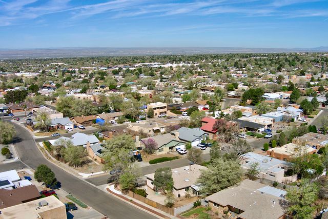 2500 La Charles Drive NE, Albuquerque, NM 87112