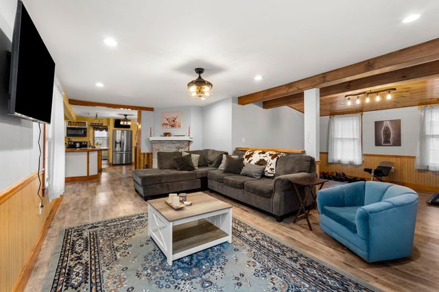 11 Hubbard Hill Road, Greenville, NH 03048