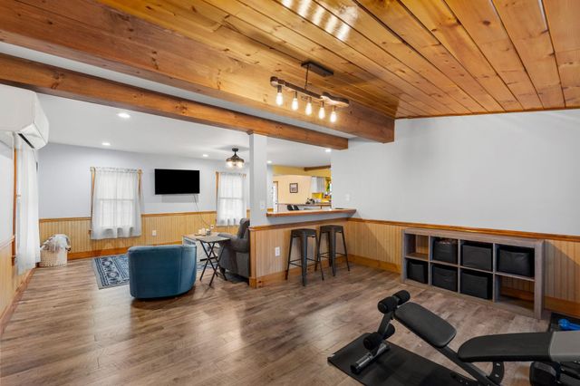 11 Hubbard Hill Road, Greenville, NH 03048