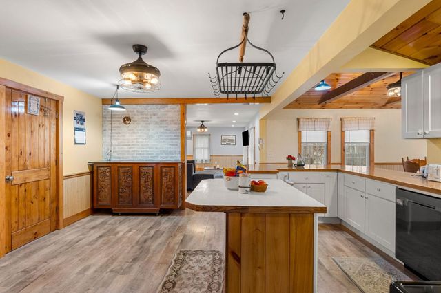 11 Hubbard Hill Road, Greenville, NH 03048