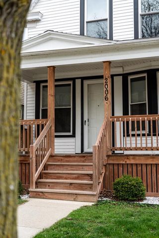 2006 Rusk AVENUE, Milwaukee, WI 53207