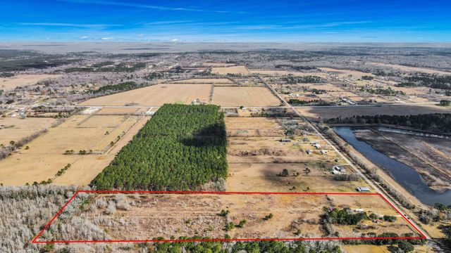 518 County Road 677, Dayton, TX 77535