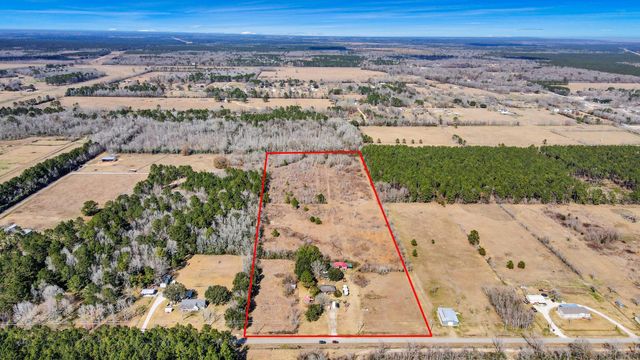 518 County Road 677, Dayton, TX 77535